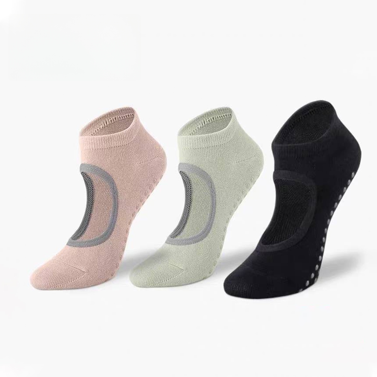 Non-Slip Yoga Socks for Women  - Pilates & Yoga Unleashed International Academy Yonkers recensione e prezzo